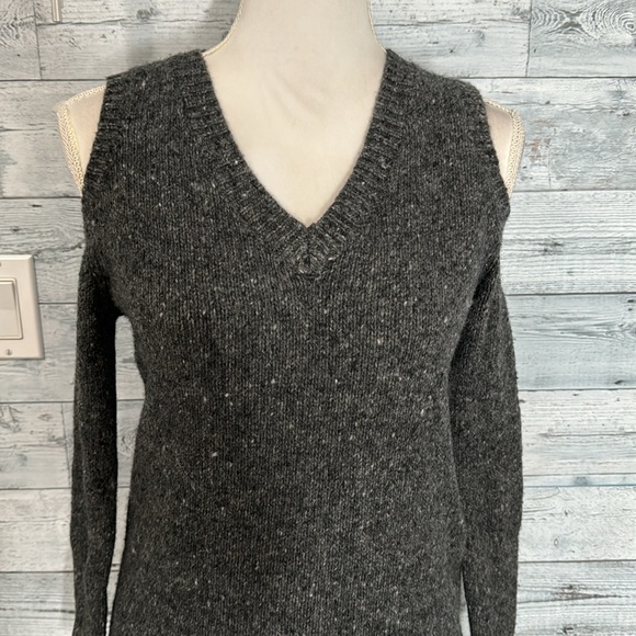 REBECCA MINKOFF WOOL ALPACA COLD SHOULDER SWEATER - Picture 5 of 12